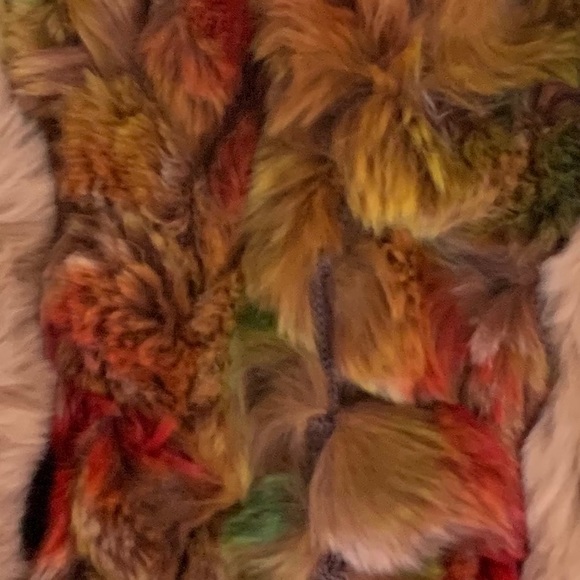 Soft & warm real fur winter scarf tan based colorblend red and green - Picture 3 of 6